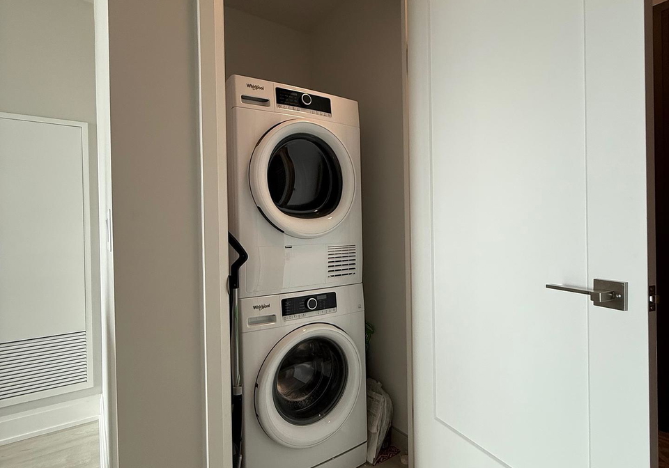 8-water-walk-drive-markham-ontario-n12321621