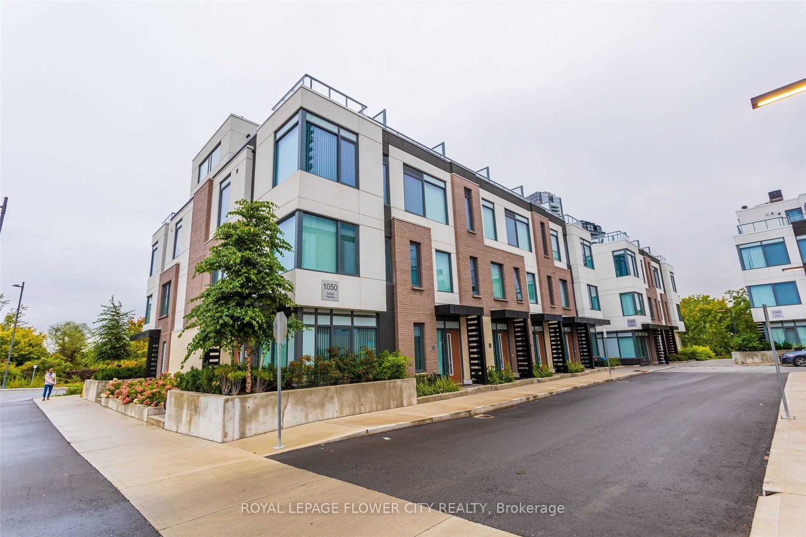 1050-portage-parkway-w-w-vaughan-ontario-n12321924