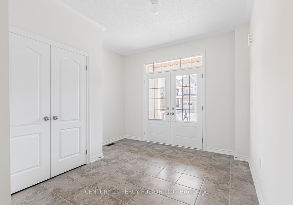 12-heather-fullerton-avenue-georgina-ontario-n12322502