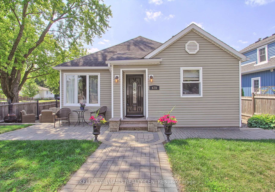 678-crescent-road-newmarket-ontario-n12323592