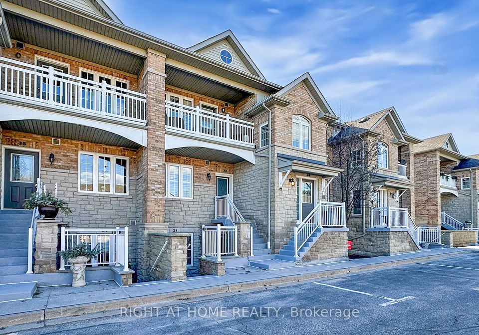 520-silken-laumann-drive-newmarket-ontario-n12324571