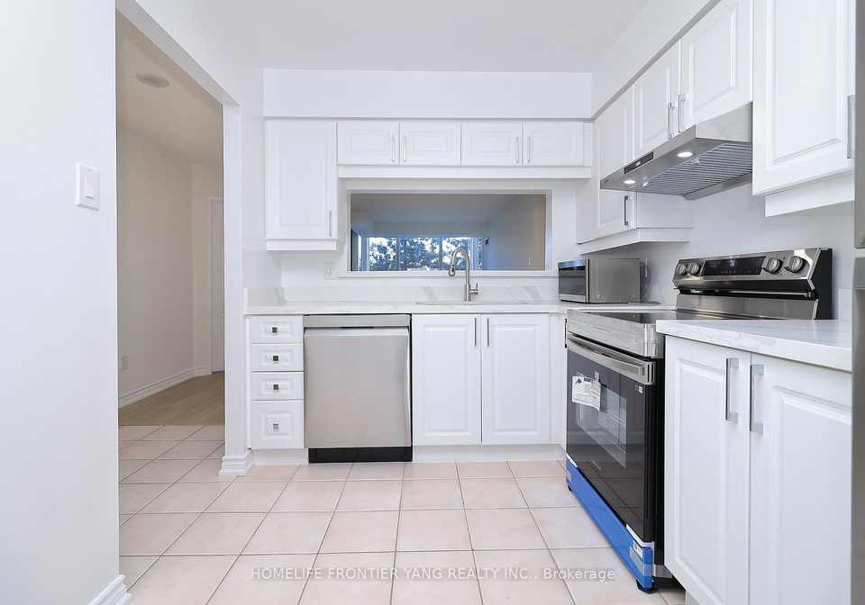 11-townsgate-drive-vaughan-ontario-n12324644
