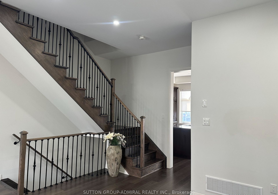 11-arianna-crescent-vaughan-ontario-n12325342