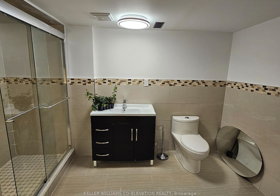 15-rocksprings-avenue-richmond-hill-ontario-n12325699