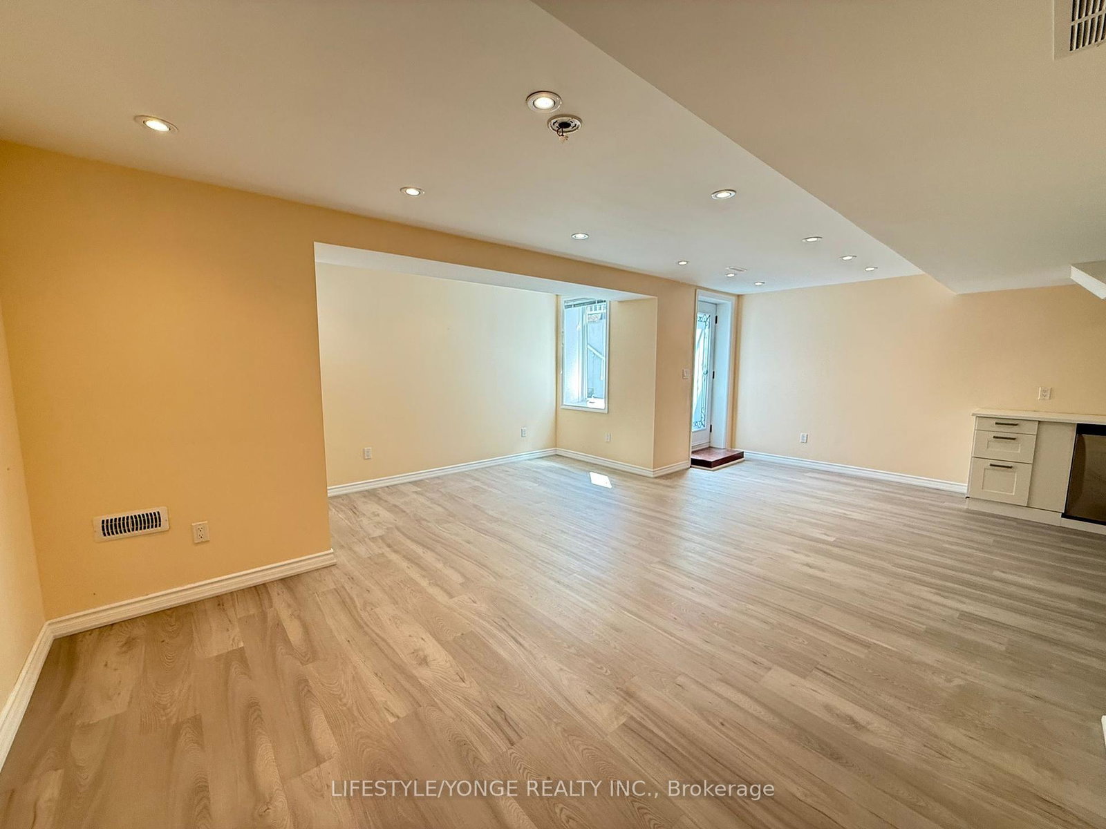 278-ivy-jay-crescent-aurora-ontario-n12325813
