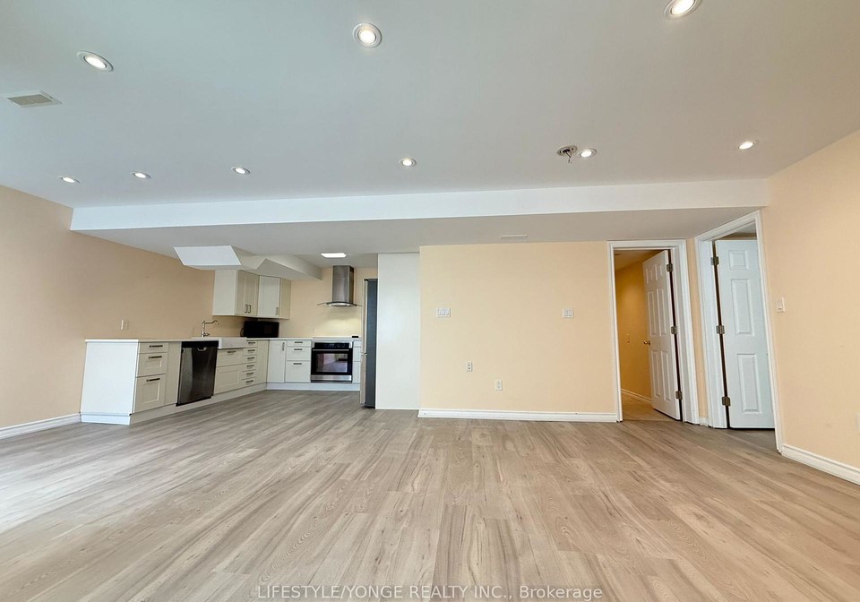 278-ivy-jay-crescent-aurora-ontario-n12325813