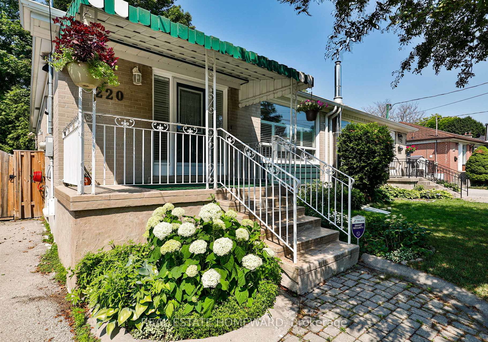 220-neal-drive-richmond-hill-ontario-n12325879