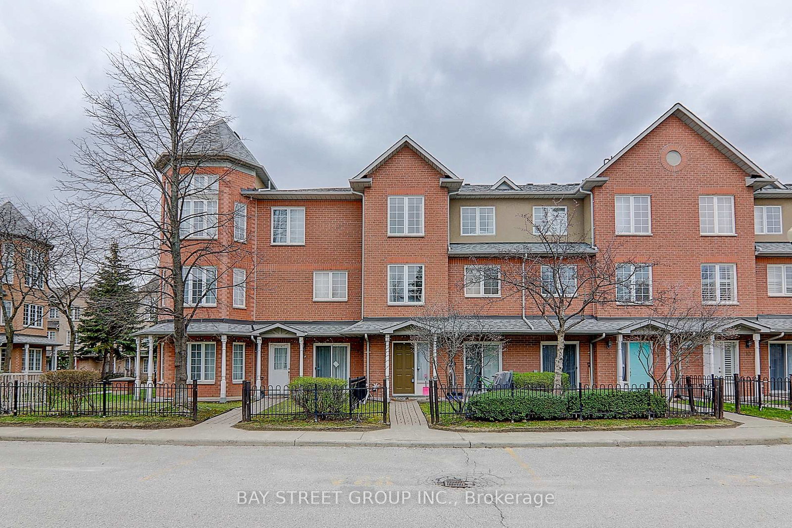 3-alpen-way-markham-ontario-n12326155