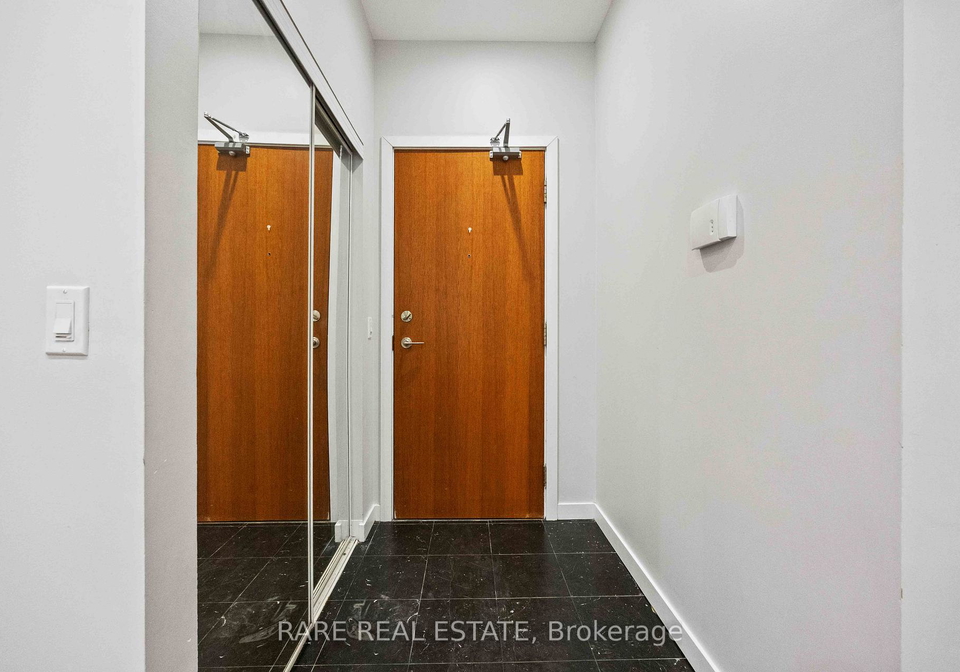 50-disera-drive-vaughan-ontario-n12326994