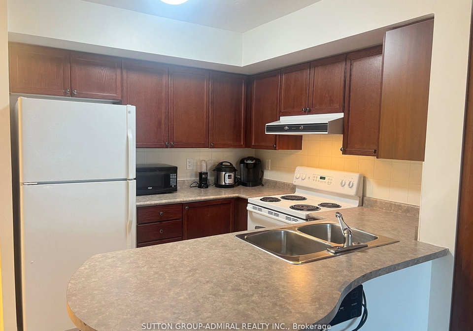 11-oneida-crescent-richmond-hill-ontario-n12327890