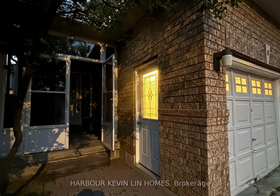 8-hacienda-drive-richmond-hill-ontario-n12329181