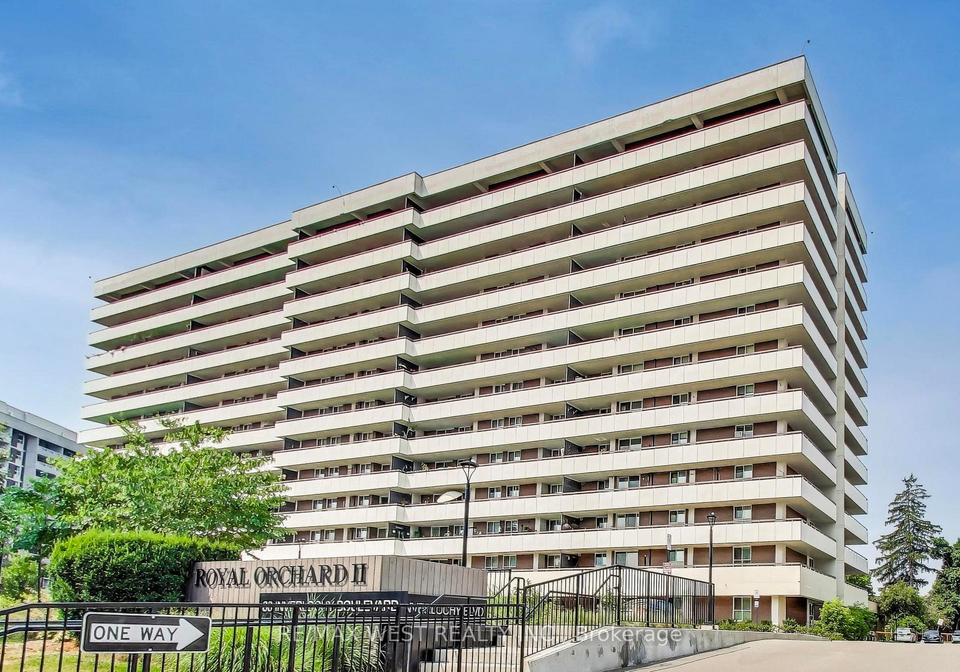 80-inverlochy-boulevard-markham-ontario-n12330390
