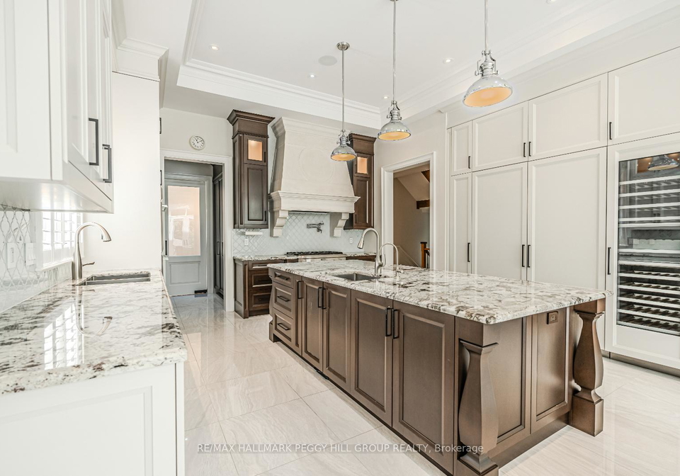 92-tyler-street-aurora-ontario-n12330792
