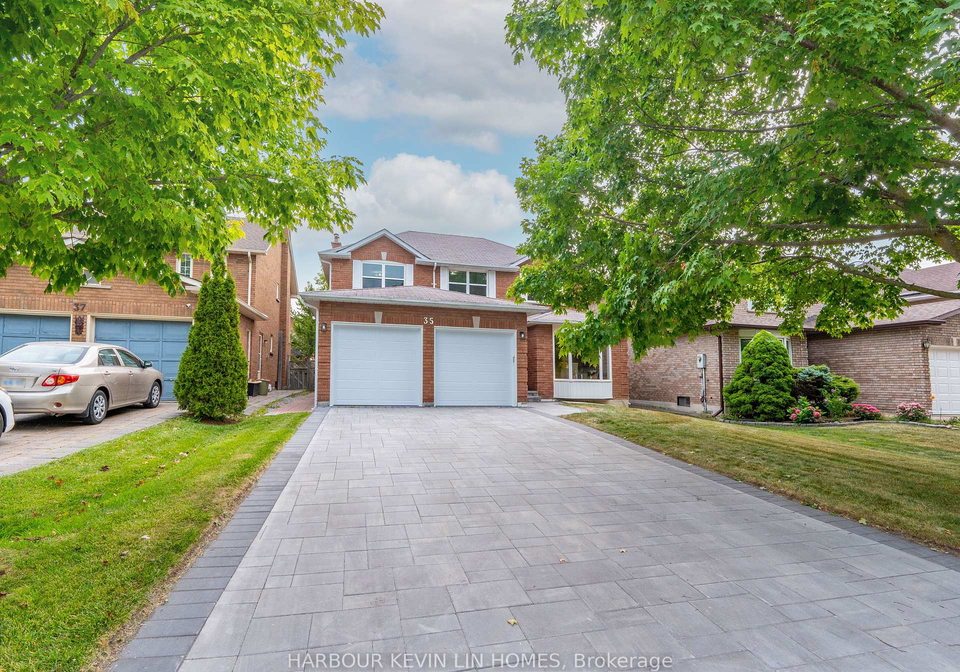 35-lynngrove-crescent-richmond-hill-ontario-n12330876