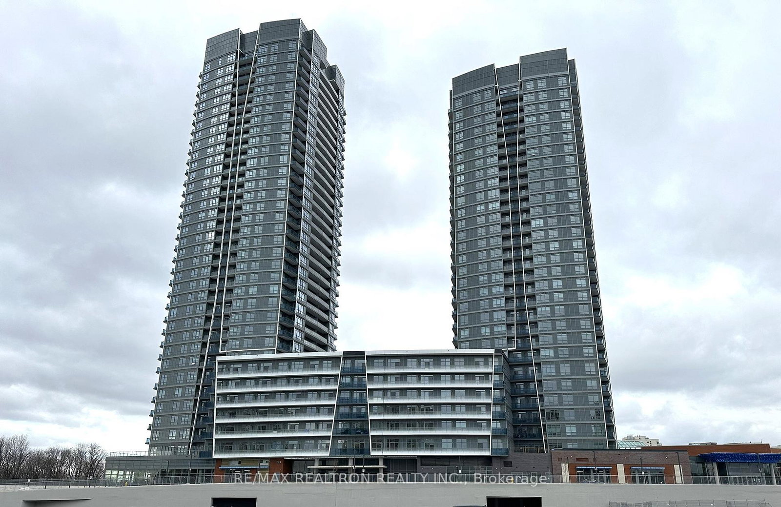 30-upper-mall-way-vaughan-ontario-n12331095