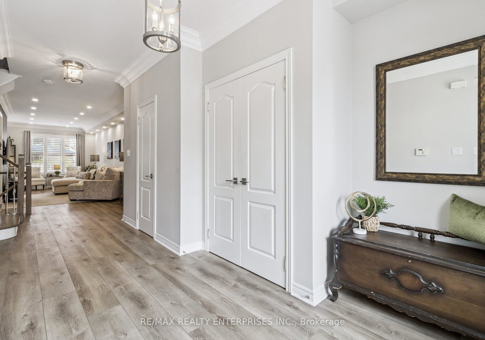 8-townwood-drive-richmond-hill-ontario-n12331443