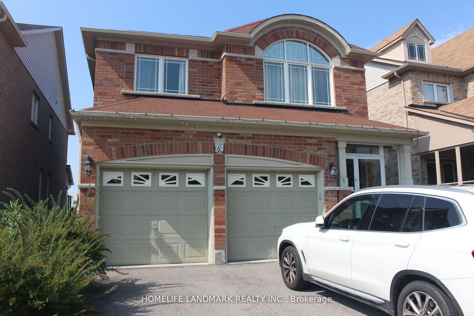 24-old-field-crescent-newmarket-ontario-n12332081