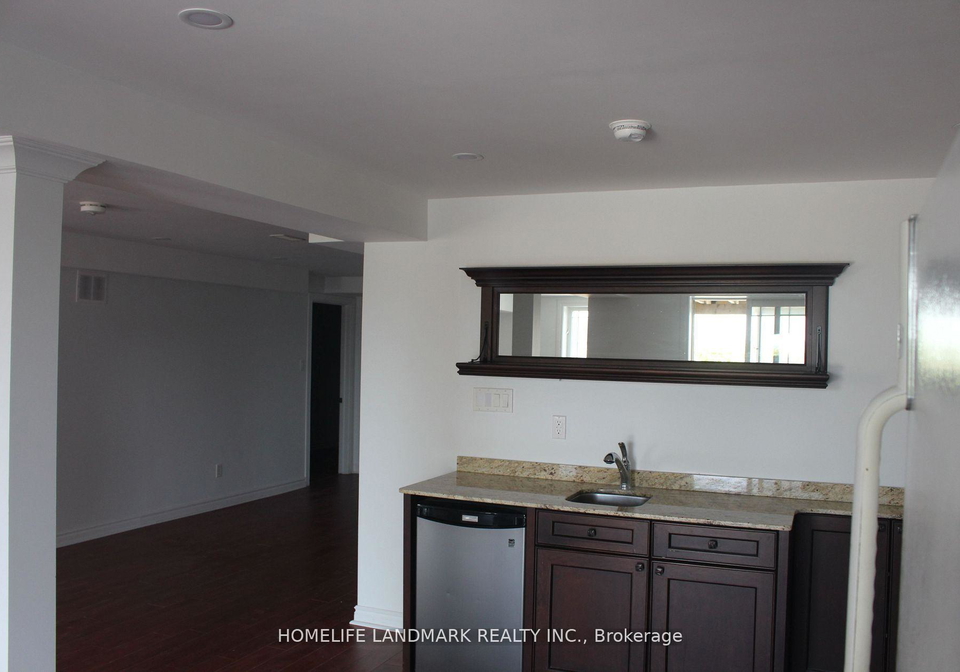 24-old-field-crescent-newmarket-ontario-n12332081