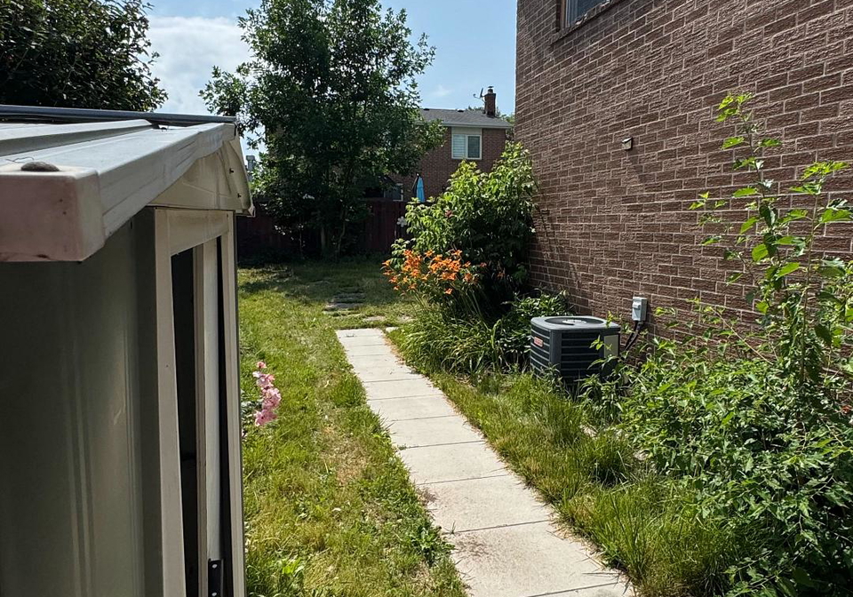 204-harrison-drive-newmarket-ontario-n12333070