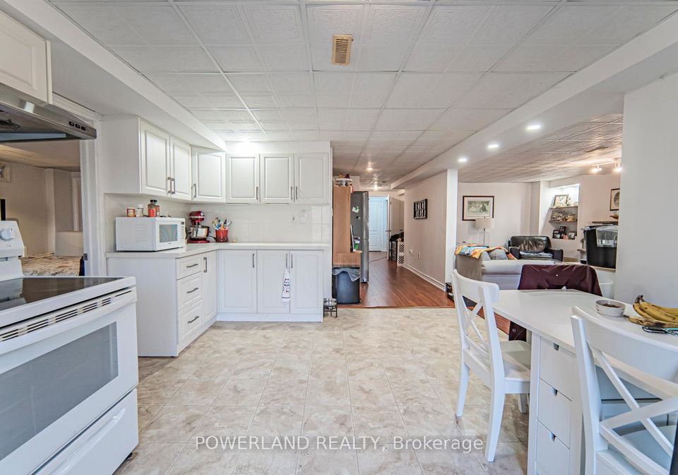 23-deerhorn-crescent-aurora-ontario-n12333213
