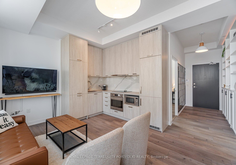 10-honeycrisp-crescent-vaughan-ontario-n12333934