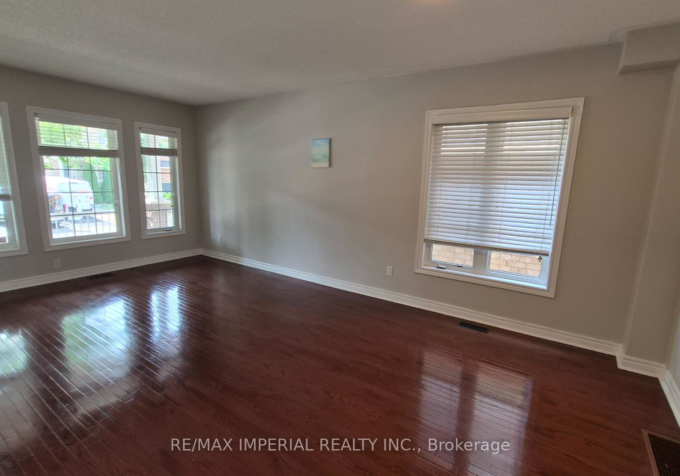 118-flagstone-way-newmarket-ontario-n12334081