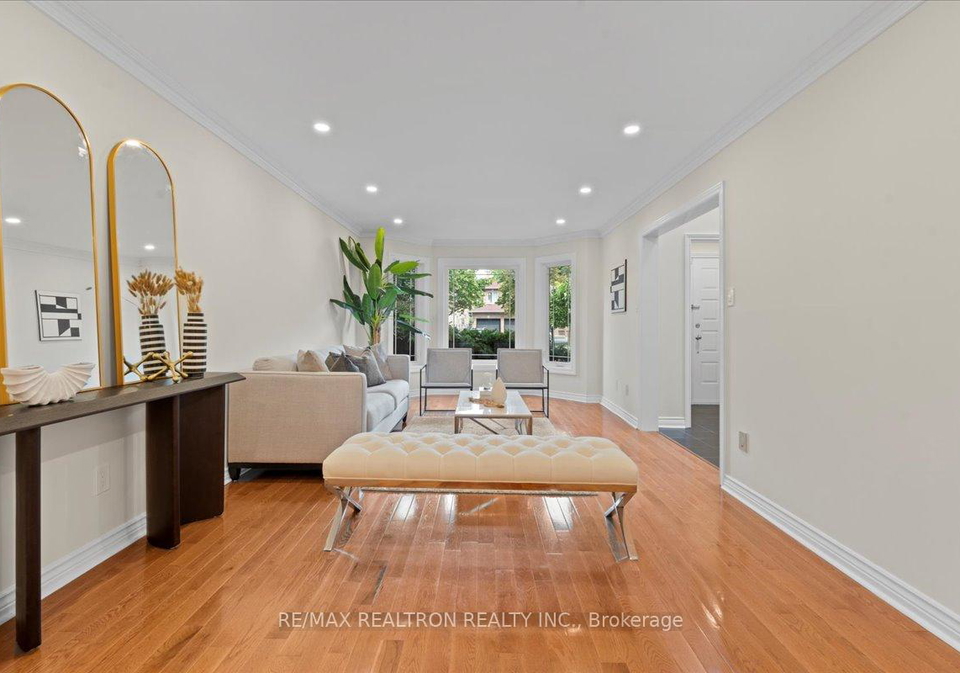 47-somerset-crescent-richmond-hill-ontario-n12334779