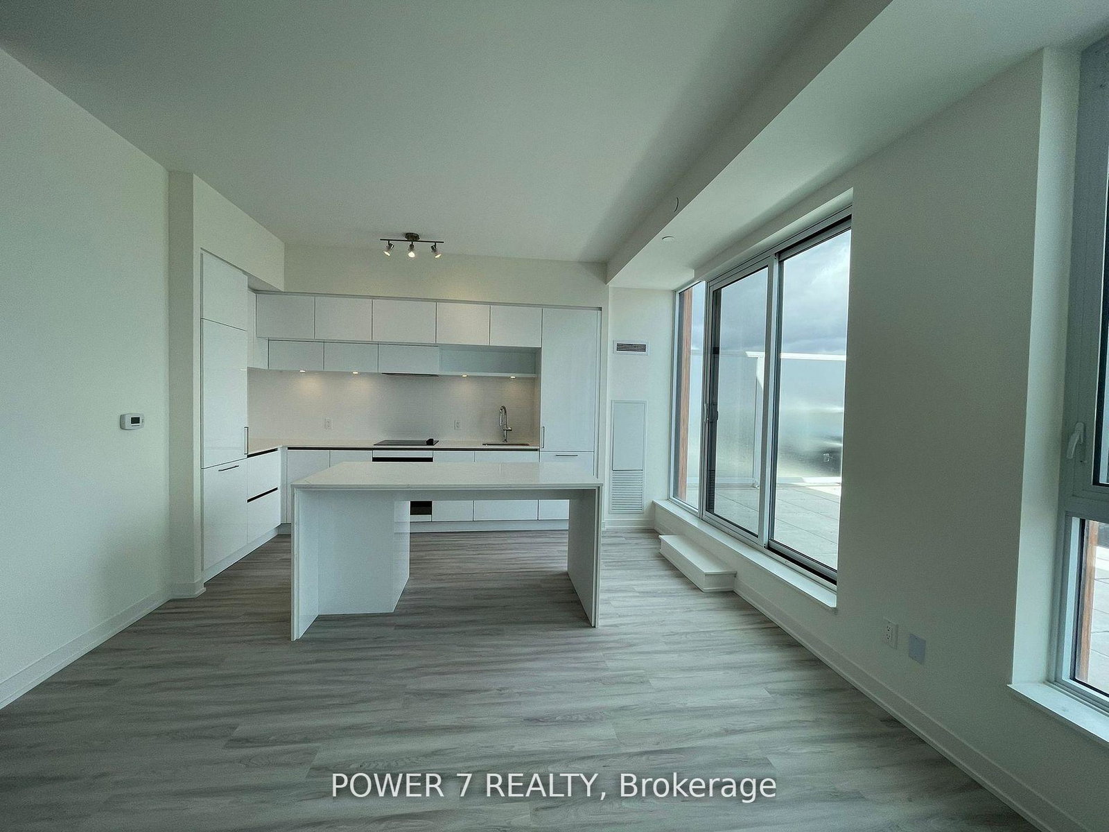 6-david-eyer-road-richmond-hill-ontario-n12335407
