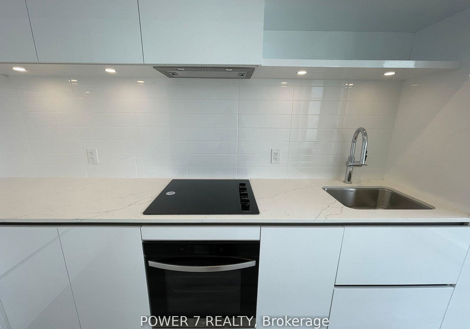 6-david-eyer-road-richmond-hill-ontario-n12335407