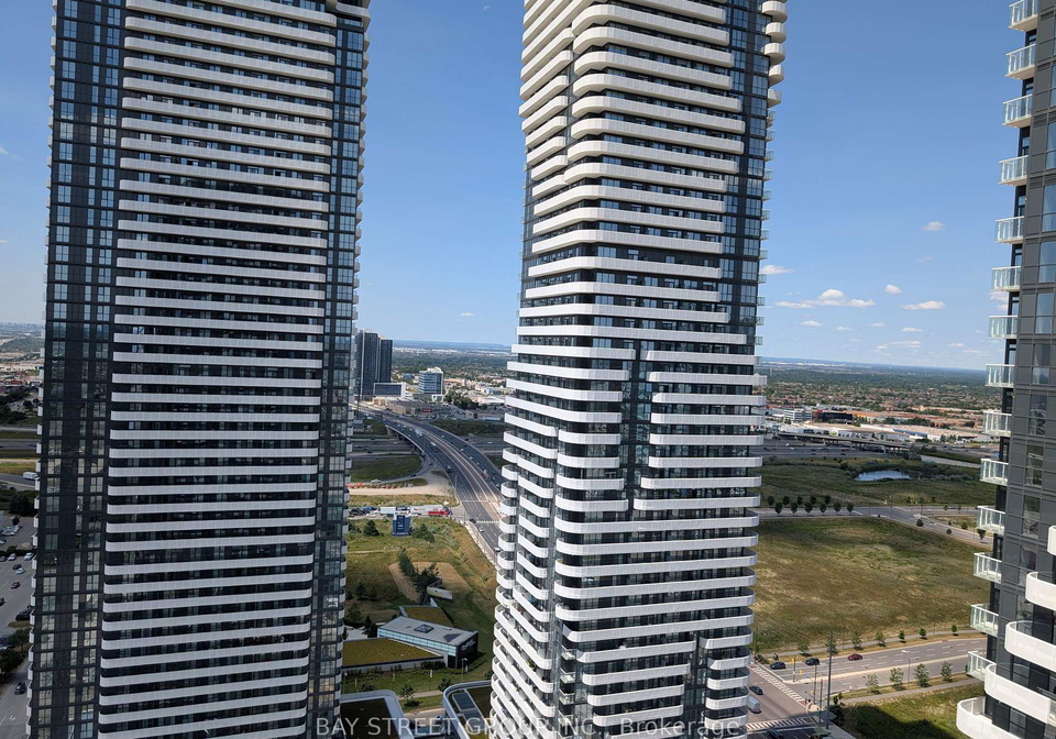 28-interchange-way-vaughan-ontario-n12335776