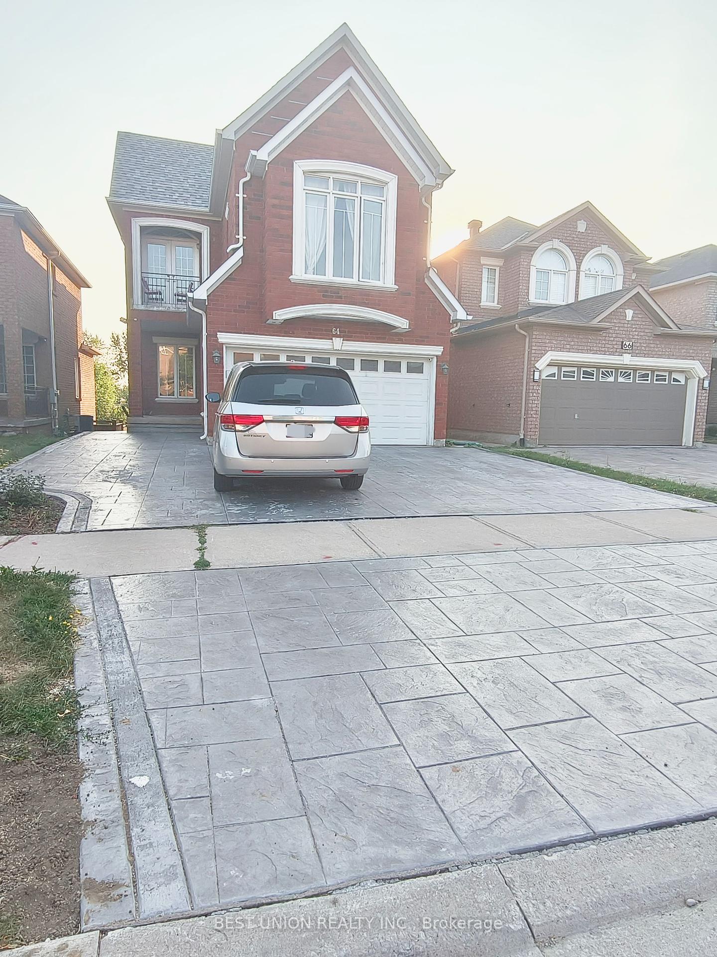 64-manorheights-street-richmond-hill-ontario-n12336270