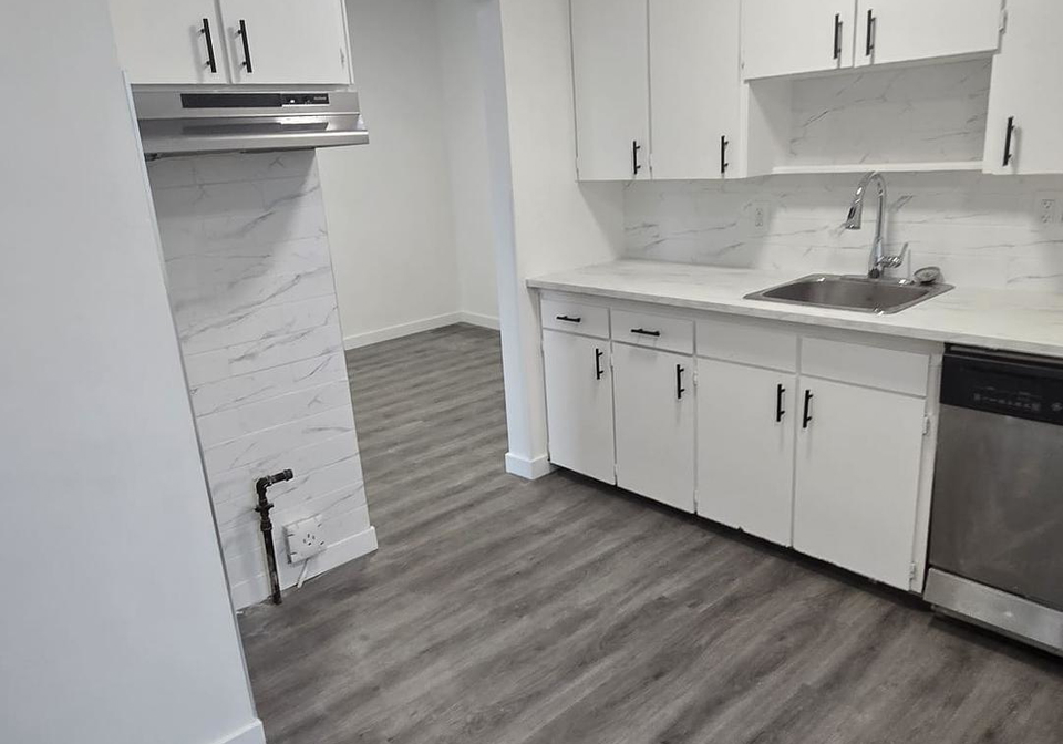 24-walter-avenue-newmarket-ontario-n12336798