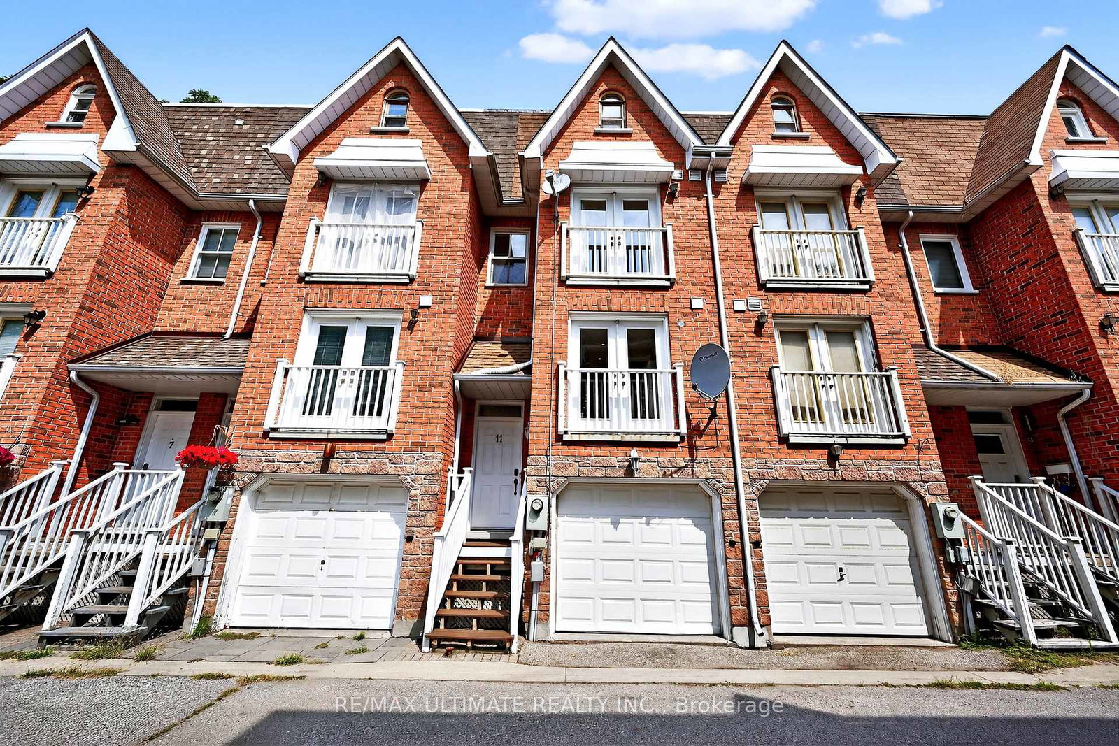 11-eby-way-markham-ontario-n12337952