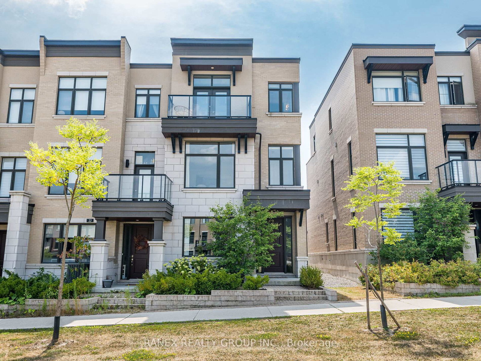 24-n-heriot-place-n-vaughan-ontario-n12338239