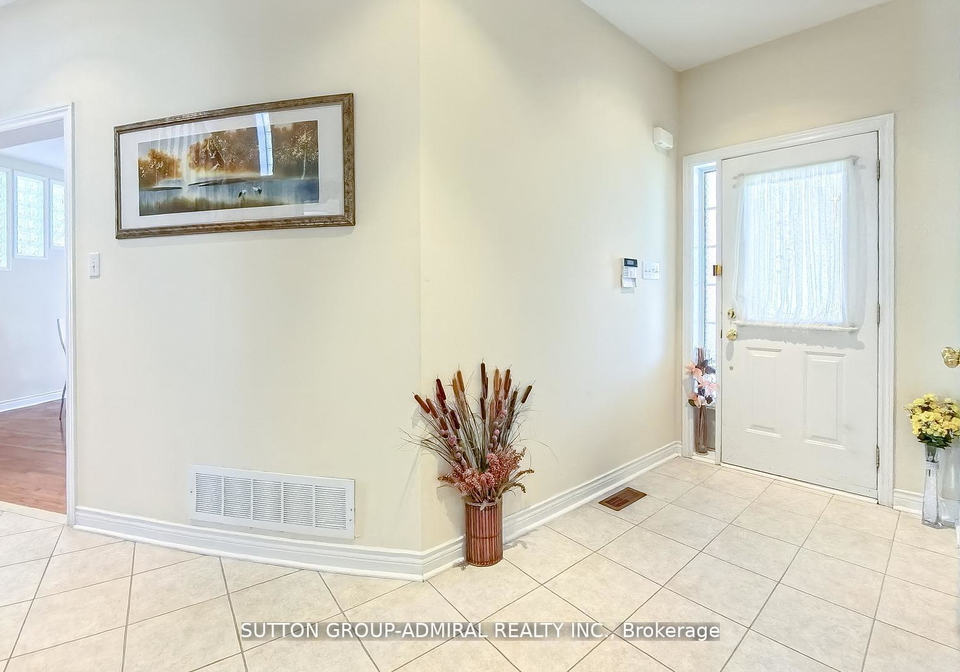 98-holly-drive-richmond-hill-ontario-n12338336
