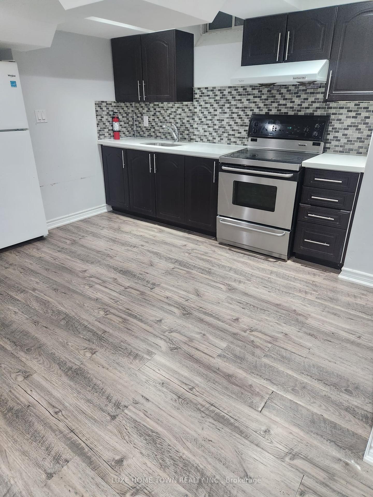 128-america-bsmt-avenue-vaughan-ontario-n12338597