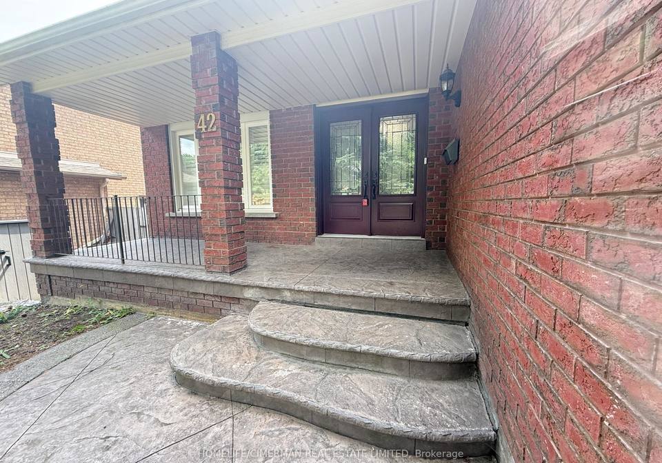 42-lensmith-drive-aurora-ontario-n12339701
