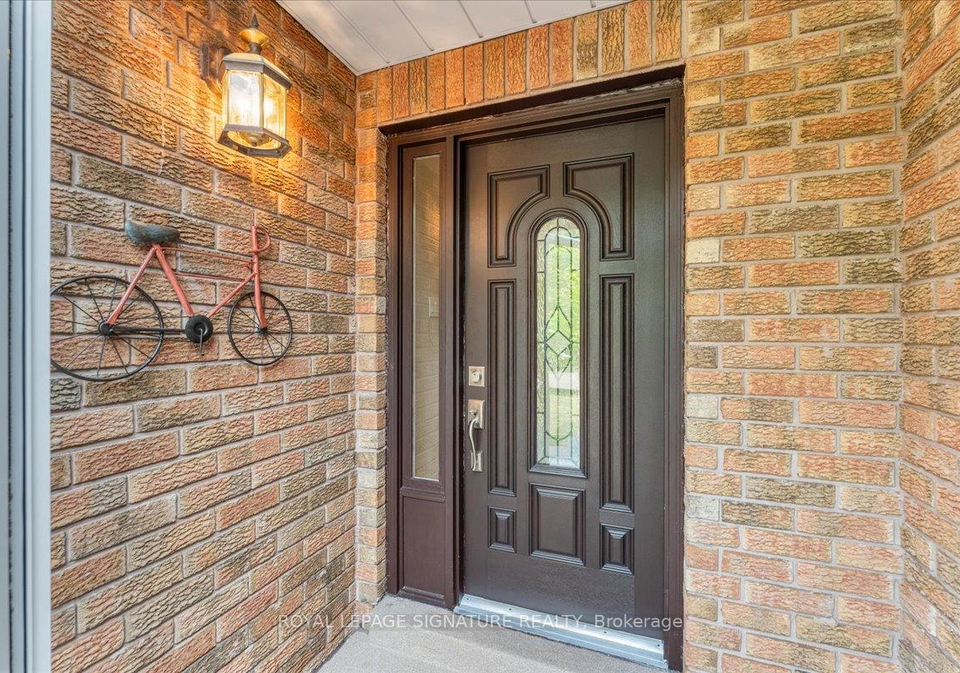 57-tribbling-crescent-aurora-ontario-n12339965