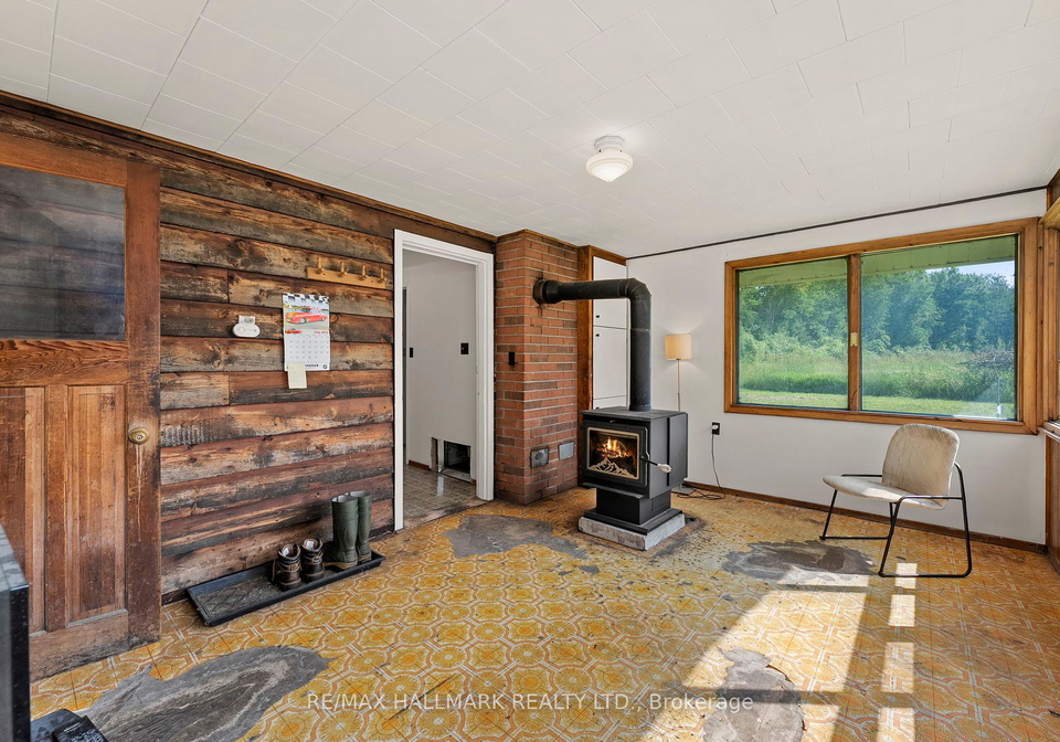 24093-weirs-side-road-georgina-ontario-n12340268