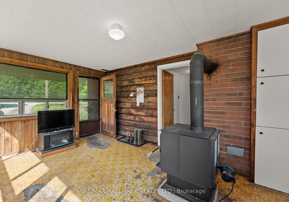 24093-weirs-side-road-georgina-ontario-n12340268