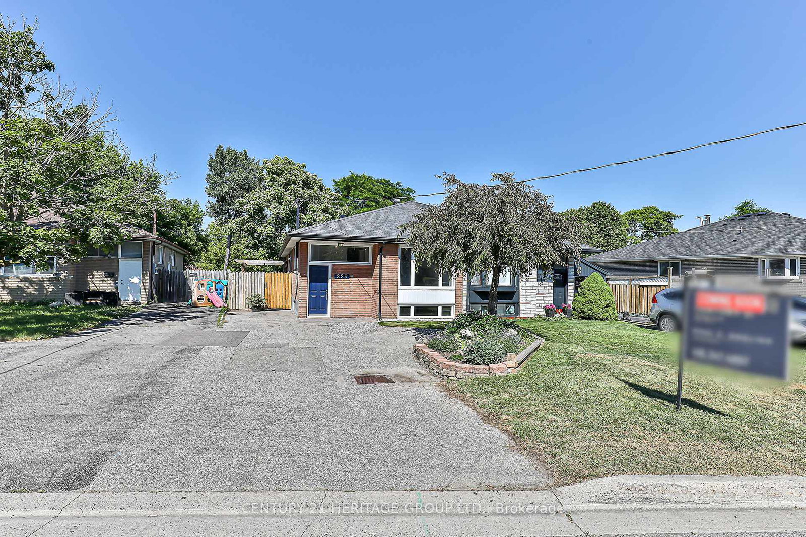 225-septonne-avenue-newmarket-ontario-n12340426