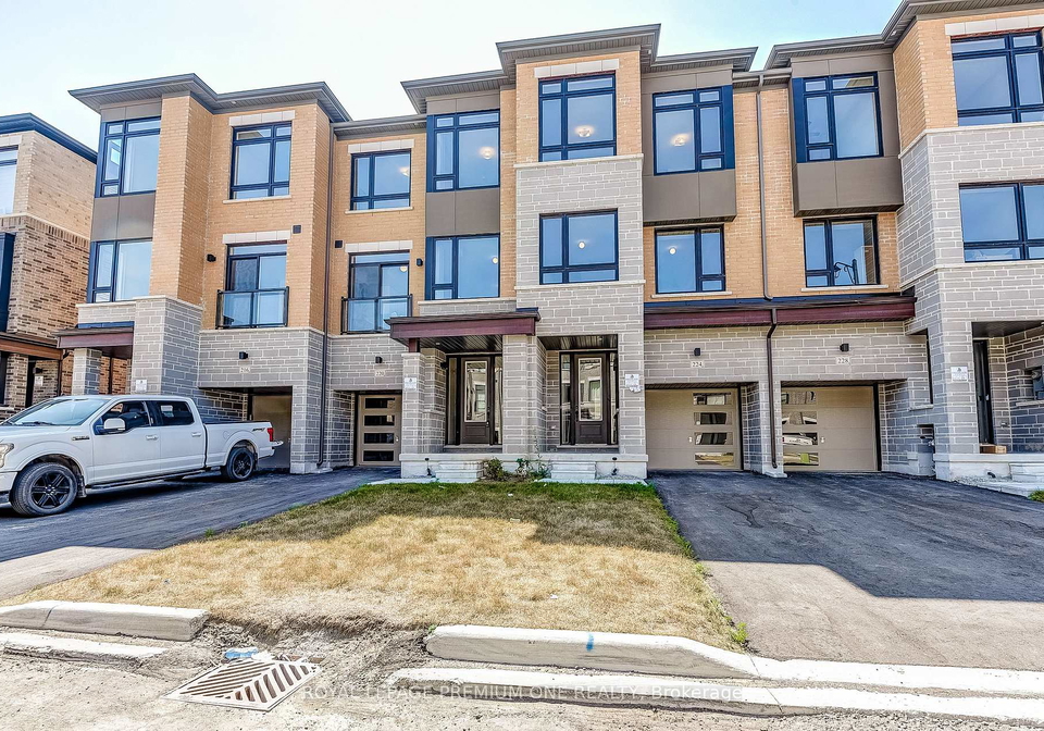 220-tennant-circle-vaughan-ontario-n12342758