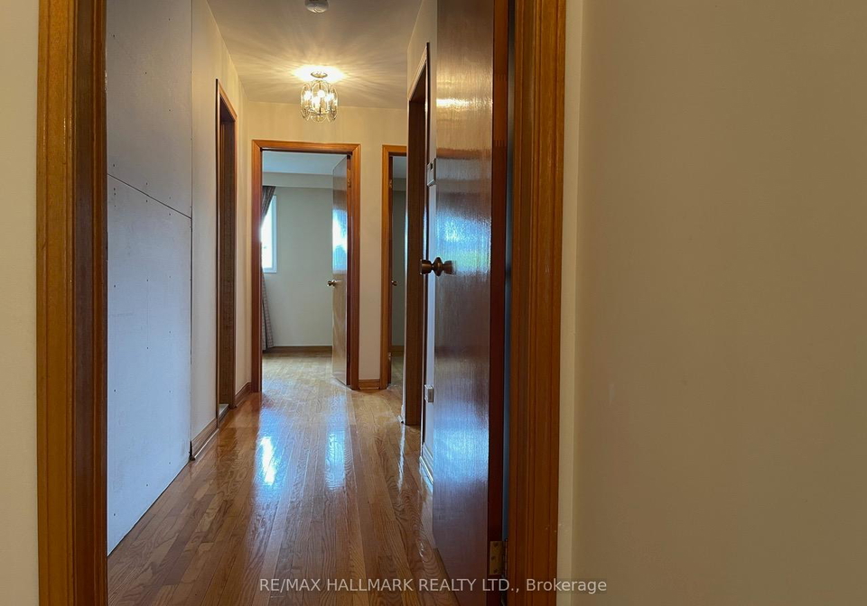 227-elgin-millsmain-floor-road-w-richmond-hill-ontario-n12343228