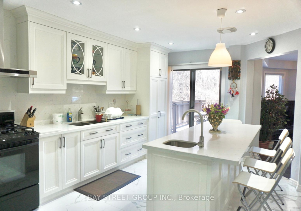 85-samantha-circle-richmond-hill-ontario-n12343321