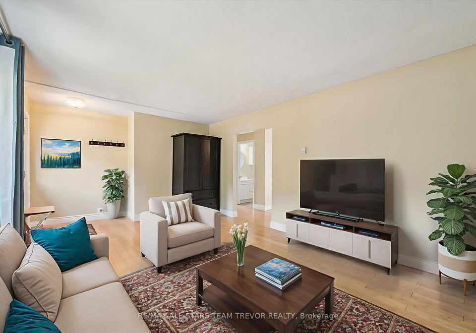 246-glenwoods-avenue-georgina-ontario-n12343771