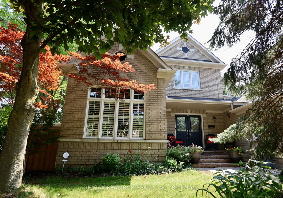 970-best-circle-newmarket-ontario-n12343818