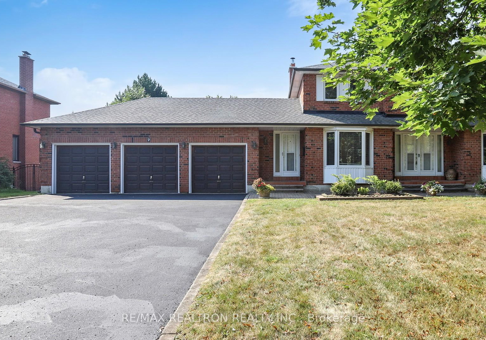 7-ward-avenue-east-gwillimbury-ontario-n12343872