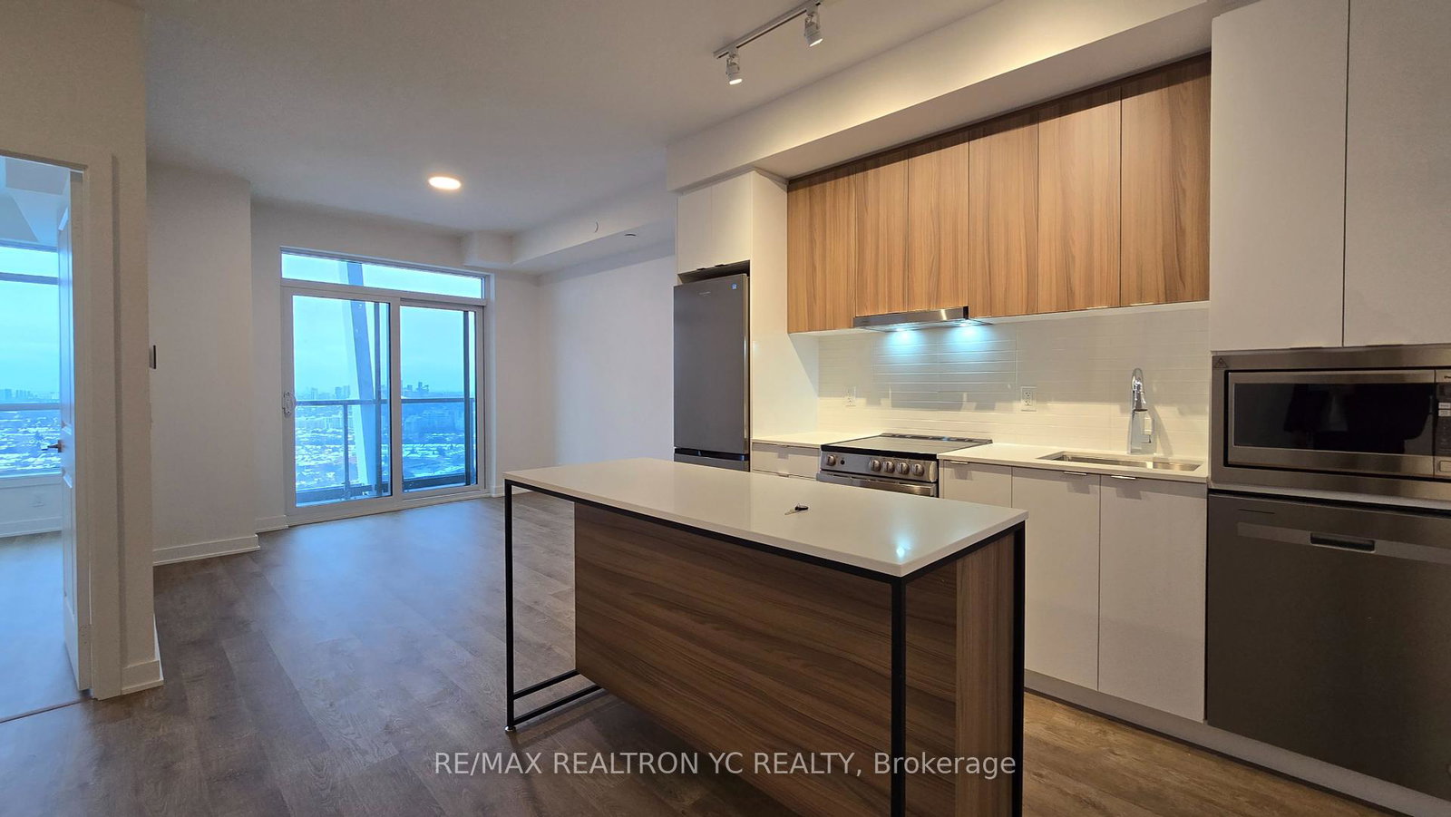 30-upper-mall-way-vaughan-ontario-n12343943
