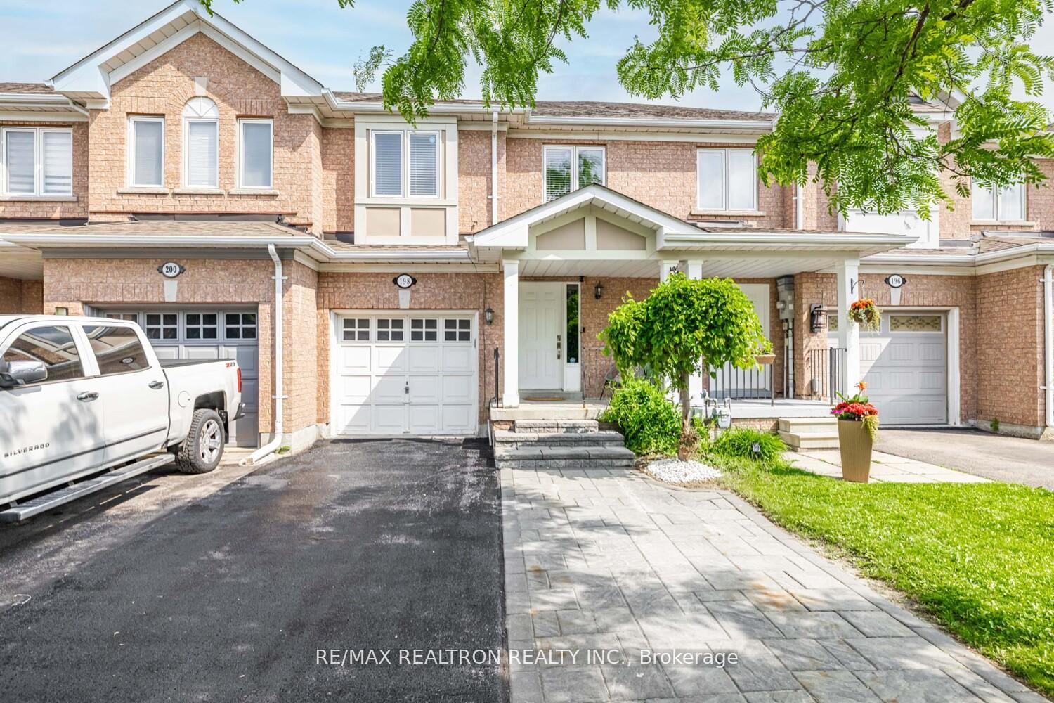 198-banbrooke-crescent-newmarket-ontario-n12344277