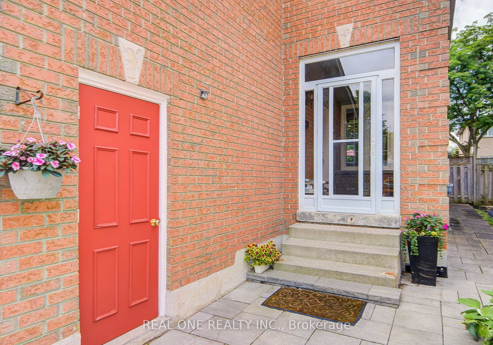 582-willowick-drive-newmarket-ontario-n12344471